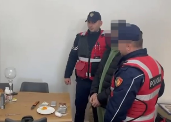 Shpërndante kokainë pranë gjimnazeve, në pranga 29-vjeçari