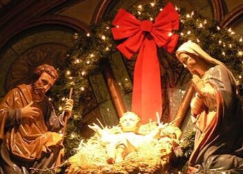 Politika uron Krishtlindjet