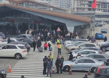 Fluks hyrjesh në Portin e Durrësit, mbi 20 mijë pasagjerë në 5 ditë