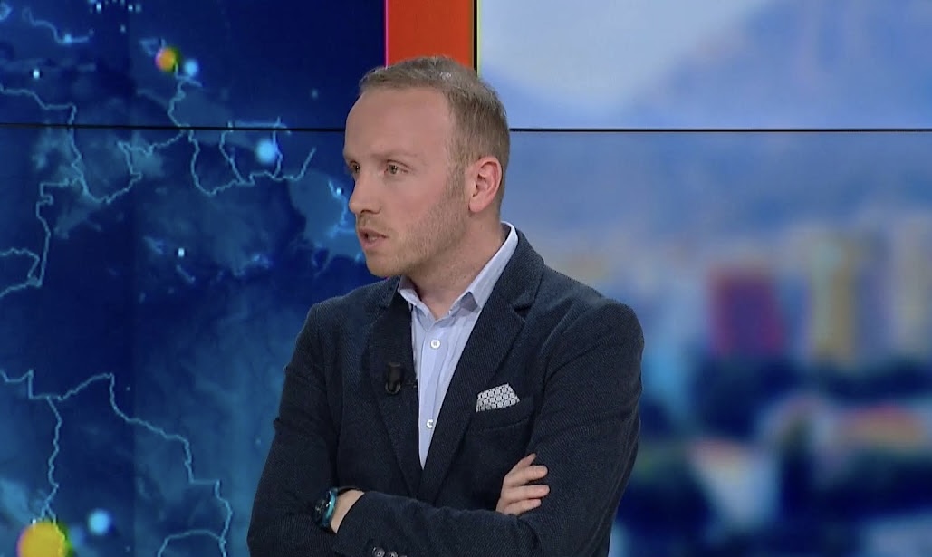 Administrimi i pallateve/ Avokati: Administratori është punonjës, jo pronar