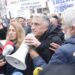 Mësuesit në Kosovë protestojnë para Ministrisë së Arsimit, kërkojnë rritjen e pagave