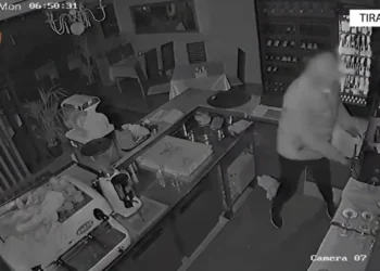 Kreu 16 vjedhje në biznese të ndryshme të Tiranës, arrestohet 32-vjeçari