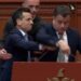 “Mu hiq qafe”/ Përplasje e ashpër mes Nokës dhe Shehajt, ndërpritet seanca plenare