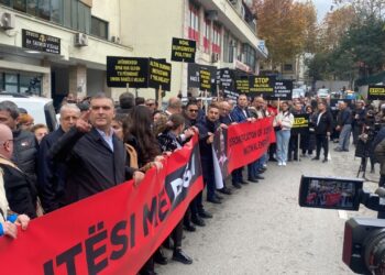 Partia e Lirisë protestë para SPAK