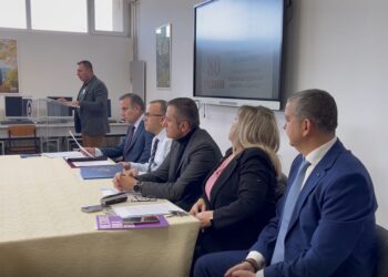 Zv. Ministri maqedonas: Gjuha shqipe do të mbetet e garantuar në RMV