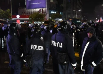 Protesta e opozitës në Tiranë/ 7 Të Arrestuar dhe 21 Të Proceduar