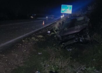 Aksident në aksin Lushnjë-Berat, 23-vjeçari humb kontrollin e mjetit