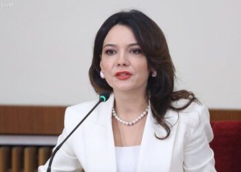 “Nderim për kontributin e tyre!”/ Spiropali propozon emërtimin e sallave të Kuvendit