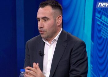 Gazetari zbulon detaje: Është zbërthyer telefoni i zyrtares së Belinda Ballukut