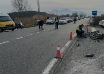 Aksident në Lezhë-Shkodër, drejtuesi i motorit në gjendje të rëndë