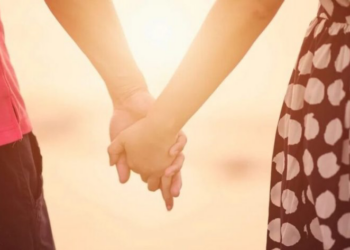 75% e të rinjve shqiptarë nuk janë në asnjë lloj marrëdhënie romantike