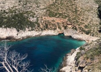 Turistja austriake humb në Karaburun, mobilizohen forcat e shpëtimit