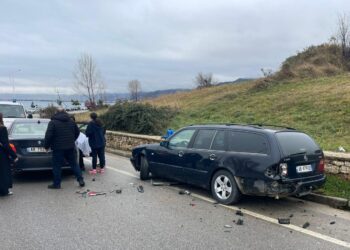 Aksident i trefishtë në aksin Pogradec-Qafë Thanë