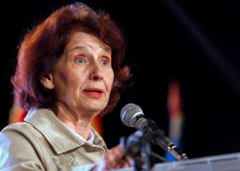 Tension për gjuhën shqipe në RMV: Presidentja refuzon ligjin