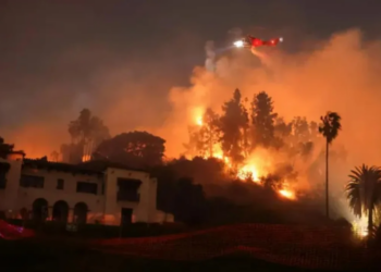 Zjarri në Hollywood, kërcënohet “Walk of Fame”, 7 vatra aktive
