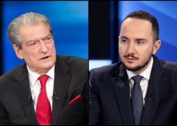 Berisha viziton Ervin Salianjin në burgun e Fierit