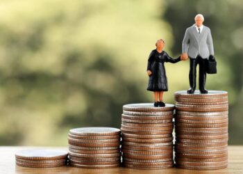 Plakja dhe emigracioni, rrezik i lartë për perspektivën ekonomike të vendit