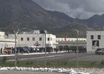 I dënuar për dhunë në familje, arratiset nga burgu i Shënkollit (Emri)