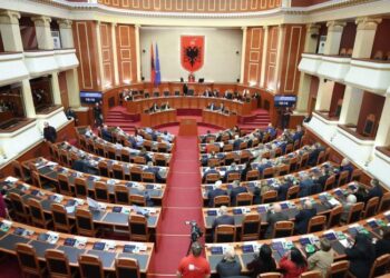 Nga vota e diasporës te interpelanca me ministrin Hoxha, çfarë pritet sot në Kuvend