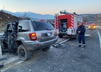 Aksident në Kolonjë, lëndohet një çift