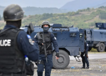 Mbyllen 4 qendrat serbe në veri, çfarë konstatoi policia