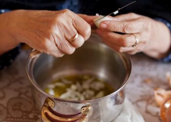 Kuzhina shqiptare po rilind falë gjysheve!