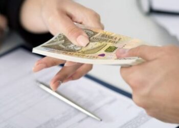 Punonjësit shqiptarë me pagat më të ulëta për orë, çfarë tregon Eurostat