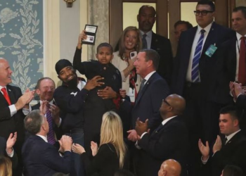 Trump përmbush ëndrrën e 13-vjeçarit me kancer gjatë fjalimit në Kongres