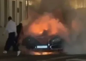 Shpërthen një nga limuzinat e Vladimir Putin në Moskë