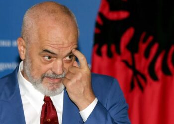 Komente të rënda: Rama tallet me autikët gjatë fjalimit të fushatës