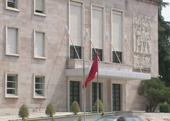 Qeveria merr vendim: 15-16 maji ditë pushimi, arsyeja