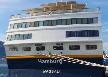 Mbërrin në portin e Vlorës anija kroçere MV Hamburg