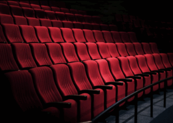 Kriza kulturore në Shqipëri/ Analiza: Lufta për të mbushur sallat me të rinj