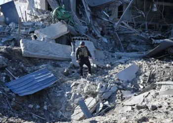 Rusia sulmon Ukrainën gjatë armëpushimit të Pashkëve