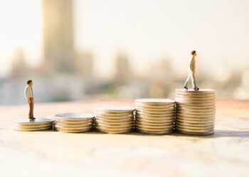 Shpërblimet nuk ndjekin ritmin e pagave, më të ulëta se para pandemisë