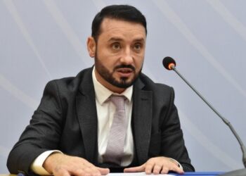 Gjykata e Tiranës heq masën e pezullimit nga detyra për drejtorin e AMP