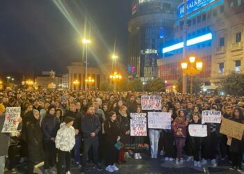 Familjet e viktimave të Koçanit, marshim proteste nesër në Shkup