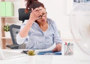 Stres nga nxehtësia, punonjësit shqiptarë më të cenuarit nga ndryshimet klimaterike