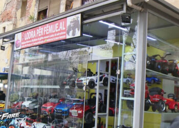 IMT i kërkon 4 milionë lekë qytetarit për të shmangur prishjen e një ndërtese