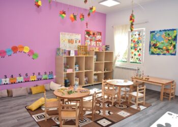 Skandali Përmet/ Miliona lekë tendera për ushqimin, fëmijët hanë tërshërë e trahana