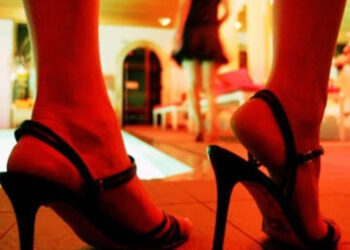 Dyshohet se ushtronin prostitucion, procedohen dy shtetaset e huaja në Tiranë