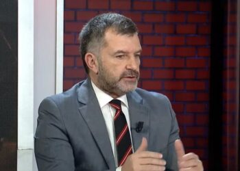 PS është një parti fashiste, Bushati:  Pushtet me oligarkë, dhe media të korruptuara
