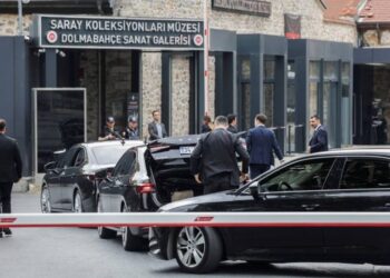 Negociatat për paqe, përfundon takimi trepalësh në Stamboll