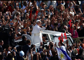 FOTO/ Ceremonia e përurimit të Papa Leonit të XIV, mijëra besimtarë në Vatikan