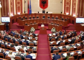 Kuvendi i Shqipërisë zhvillon seancë të posaçme për 100-vjetorin e KLSH