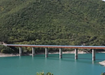 Tension në veri, Kosova merr nën kontroll liqenin e Ujmanit