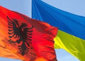 Zgjatet lejeqëndrimi për ukrainasit në Shqipëri