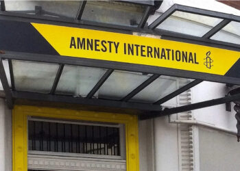 Amnesty reagon pas vetëvrasjes së marokenit: Modeli Meloni sjell vuajtje dhe vdekje