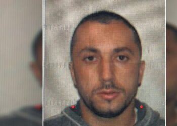 I kërkuar për vrasje dhe pjesë e Klanit Çopja, kush është Flobenc Meçja