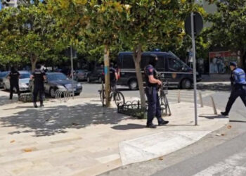 Mbërrijnë nën masa të rrepta sigurie në gjykatën e Durrësit Xhevdet Plaku dhe 6 të arrestuarit e tjerë